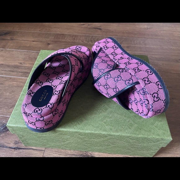 GUCCI-AUTHENTIC NWT/Box-Purple Logo Sandals - Picture 10 of 16
